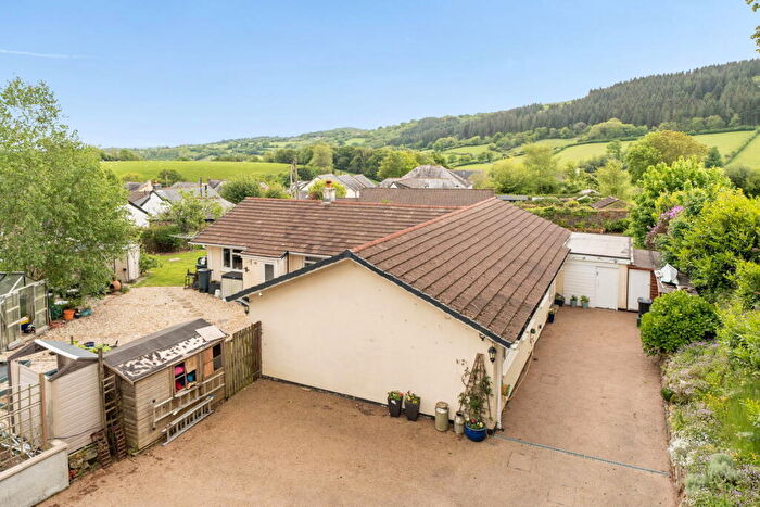 5 Bedroom Detached Bungalow For Sale In North Hill, Launceston, PL15