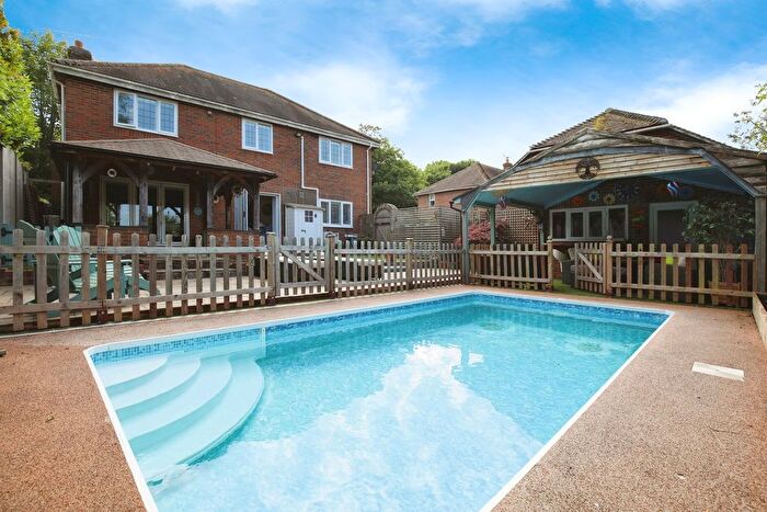 4 Bedroom Detached House For Sale In Gravel Lane, Barton Stacey, Winchester, SO21