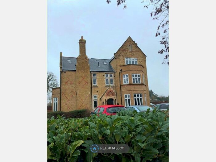 2 Bedroom Flat To Rent In Wansunt Road, Bexley, DA5