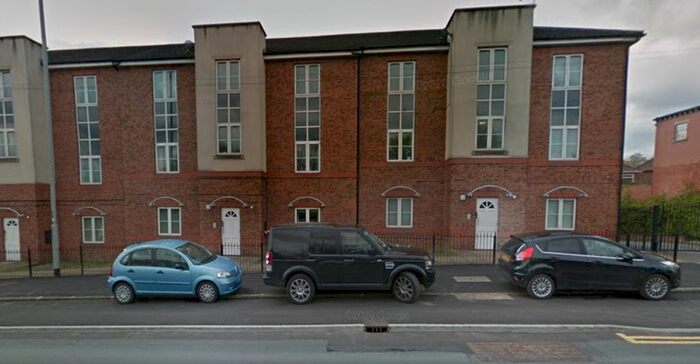 2 Bedroom Flat To Rent In The Grange, Stanningley Road, Leeds, LS12