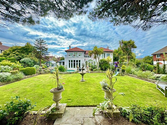 5 Bedroom Detached House For Sale In Richmond Avenue, Bexhill-On-Sea, TN39