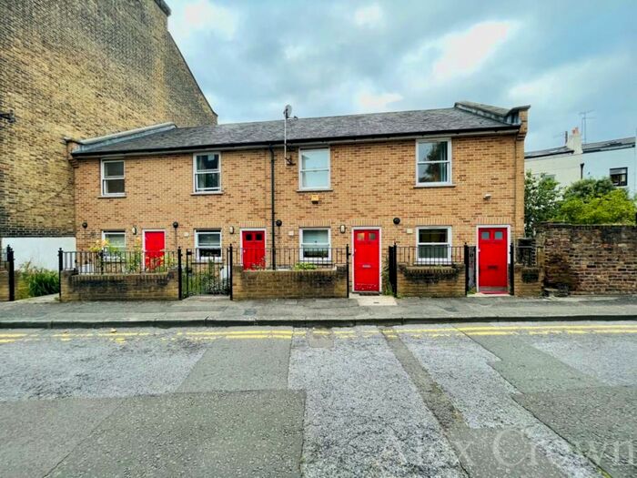 2 Bedroom Terraced House To Rent In Church Walk, Stoke Newington, N16