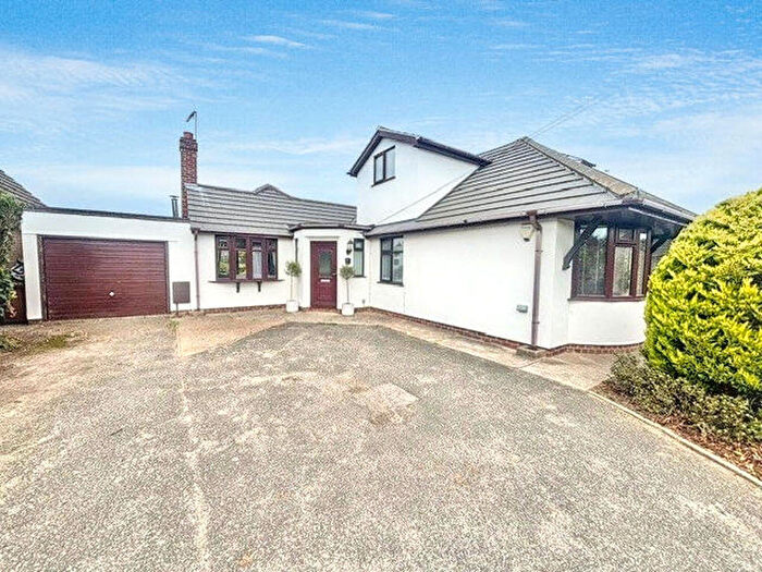4 Bedroom Detached Bungalow For Sale In Green Lane, Bradwell, NR31