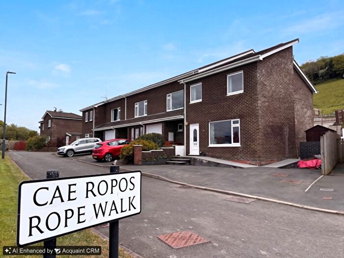 3 Bedroom End Terrace House For Sale In Ropewalk Close, Trefechan, SY23