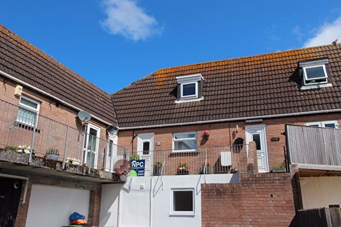 1 Bedroom Flat To Rent In Porth Bean Road, Porth, Newquay, TR7