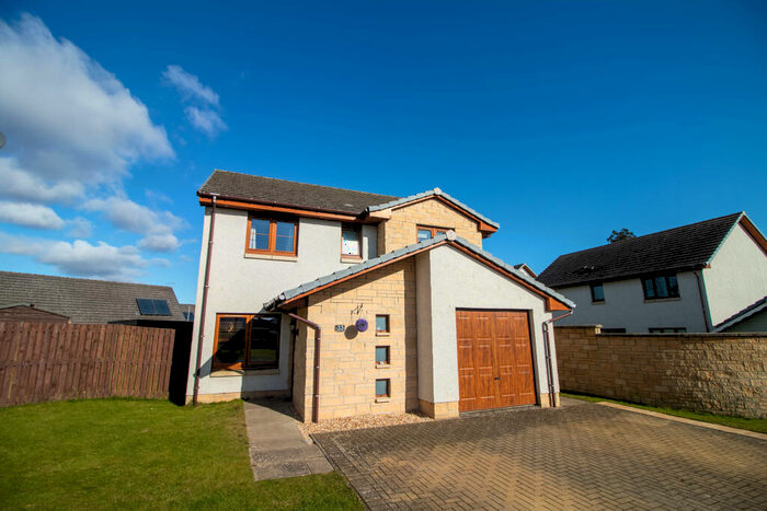 4 Bedroom Detached House For Sale In Granary Wynd, Monikie, Dundee, DD5