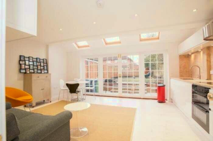 4 Bedroom Semi-Detached House To Rent In Valentia Road, Headington, OX3