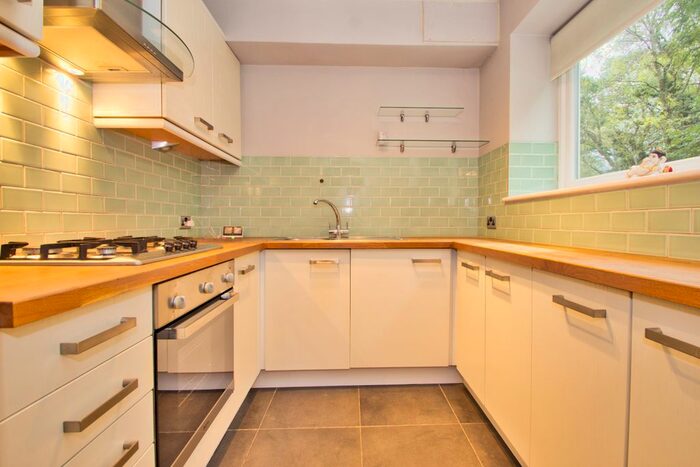 2 Bedroom Flat To Rent In Dell Farm Road, Ruislip HA4