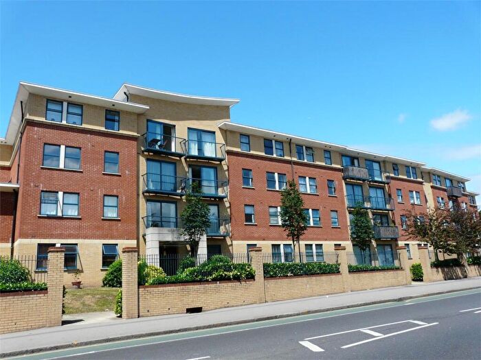 2 Bedroom Apartment To Rent In Tottenham Lane, Crouch End, N8