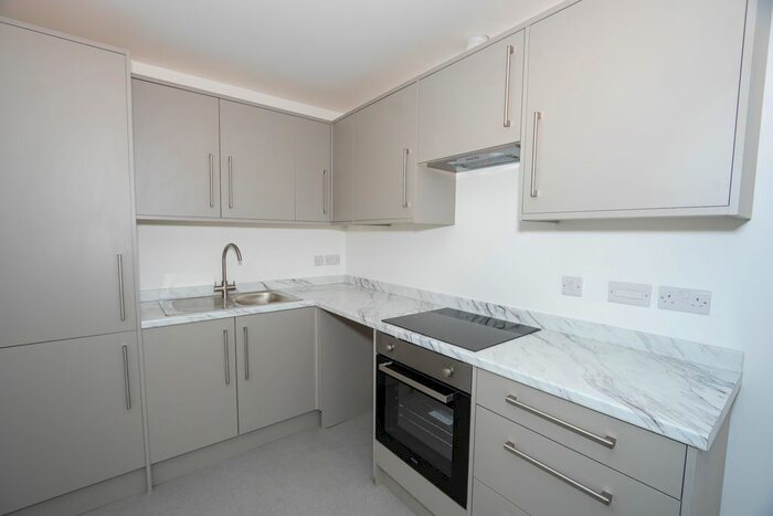 2 Bedroom Flat To Rent In Bouverie Square, Folkestone, CT20