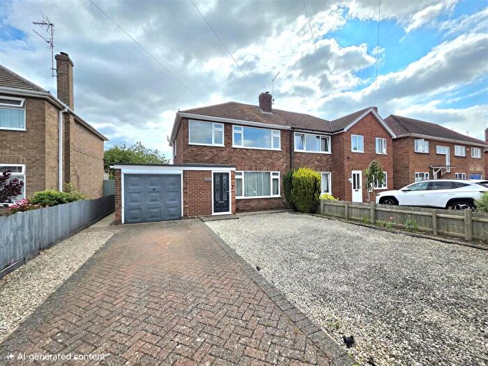 3 Bedroom Semi-Detached House For Sale In Woolram Wygate, Spalding, PE11