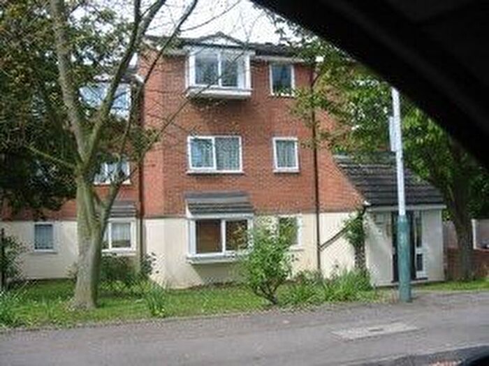 1 Bedroom Flat To Rent In Harkness Close, Romford, RM3