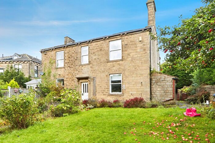 3 Bedroom Semi-Detached House For Sale In Lees Lane, Haworth, Keighley, BD22