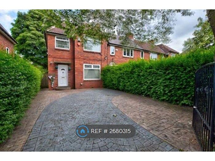 3 Bedroom Semi Detached House To Rent In Two Ball Lonnen, Newcastle Upon Tyne, NE4