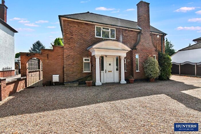 3 Bedroom Detached House For Sale In Leicester Road, Hinckley, LE10