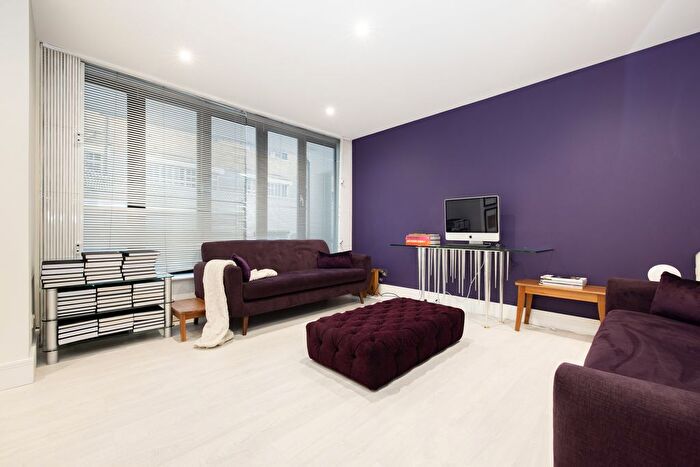 2 Bedroom Flat To Rent In Bourchier Street, London, W1D