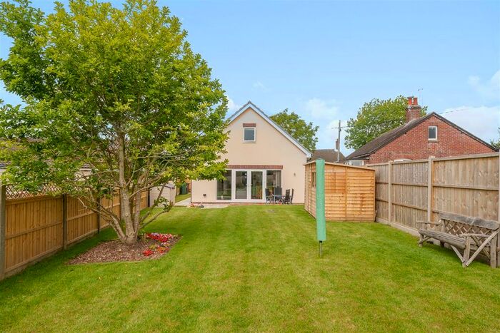 3 Bedroom Detached Bungalow For Sale In Knighton Lane, Broadmayne, Dorchester, DT2