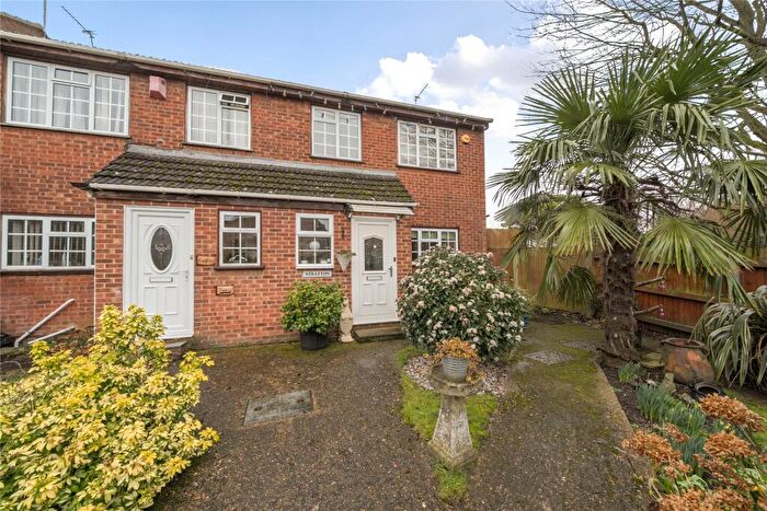 3 Bedroom Semi Detached House For Sale In Main Road, Orpington, BR5