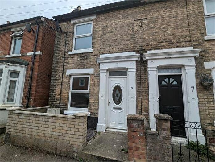 3 Bedroom Terraced House To Rent In New Town Road, Colchester, Essex., CO1