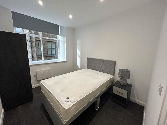1 Bedroom Flat To Rent In Spectrum House, East Parade, Bradford, BD1