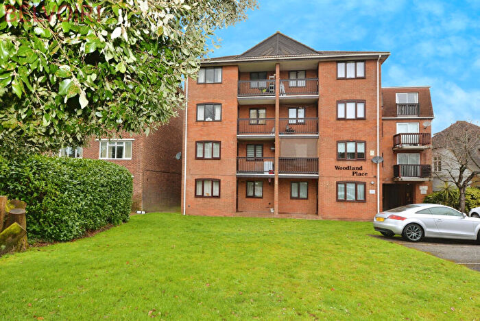 2 Bedroom Flat For Sale In Northlands Road, Southampton, SO15
