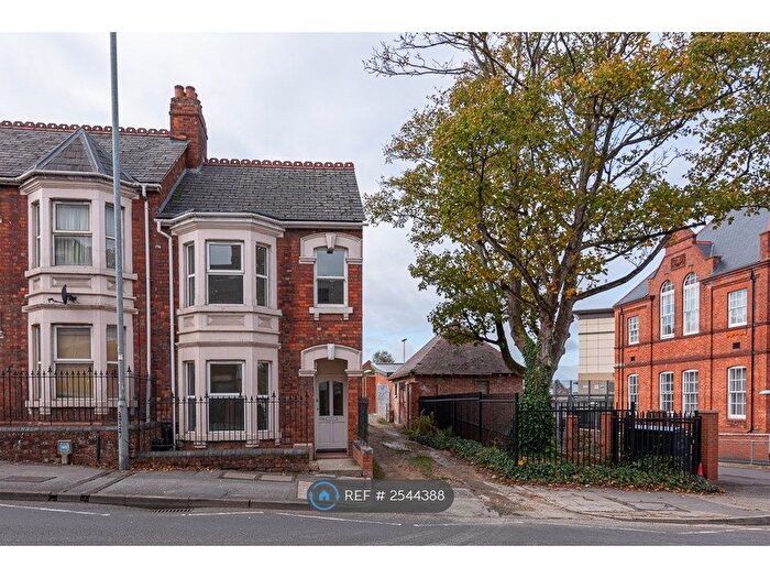 1 Bedroom Flat To Rent In Victoria Road, Swindon, SN1