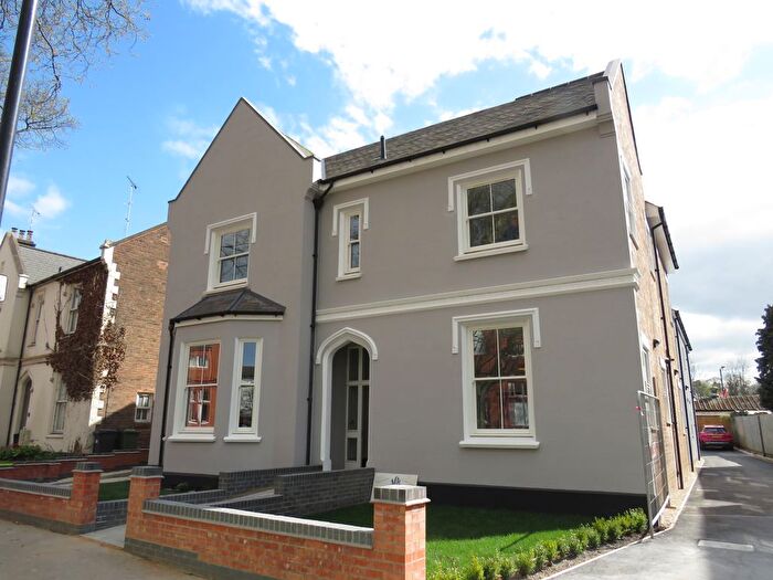 2 Bedroom Property To Rent In Avenue Road, Leamington Spa, CV31