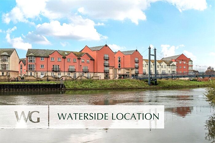 2 Bedroom Flat For Sale In Haven Bank, Exeter, EX2