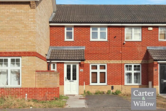 2 Bedroom Terraced House For Sale In Lake Close, Dagenham, RM8
