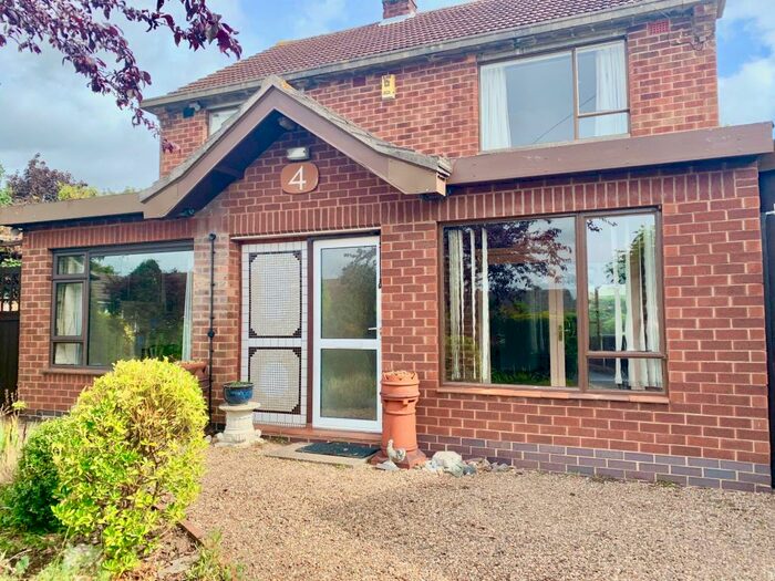 3 Bedroom Detached House To Rent In Ashley Close, Beeston, NG9