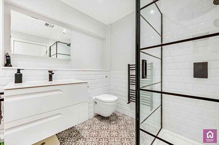 2 Bedroom Flat For Sale In Chorlton Mill, Manchester, Manchester City Centre, M1