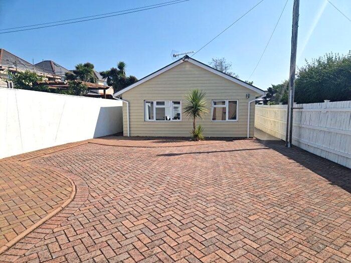 2 Bedroom Detached Bungalow For Sale In Exeter Road, Exmouth, EX8