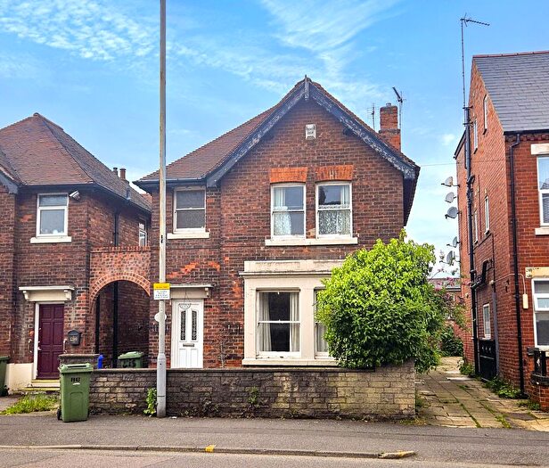 3 Bedroom Detached House For Sale In Watson Road, Worksop, S80