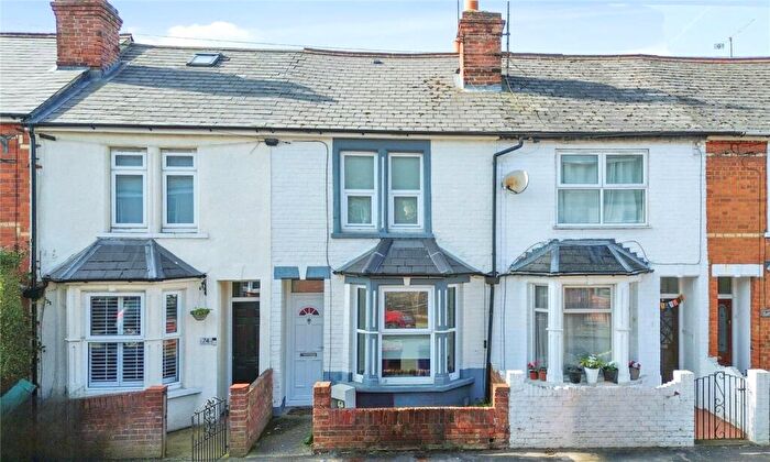 3 Bedroom Terraced House For Sale In Elm Park Road, Reading, Berkshire, RG30