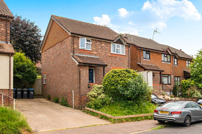3 Bedroom Detached House For Sale In Pinewood Way, Haywards Heath, West Sussex, RH16