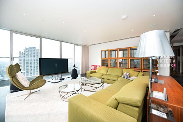 3 Bedroom Apartment To Rent In The Heron, Moor Lane, London, EC2Y