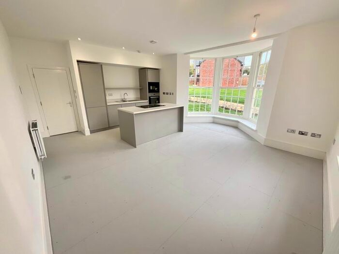 2 Bedroom Flat For Sale In Cressing Place, Newcastle, ST5