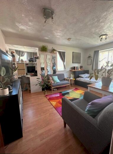 1 Bedroom Studio To Rent In Vicars Bridge Close, Wembley, HA0