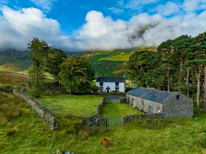 4 Bedroom Country House For Sale In Buttermere, Cockermouth, Cumbria, CA13