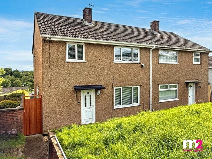 3 Bedroom Semi-Detached House For Sale In Dunstable Road, Newport, NP19