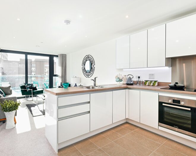 1 Bedroom Flat To Rent In Sutton Park House, SM1