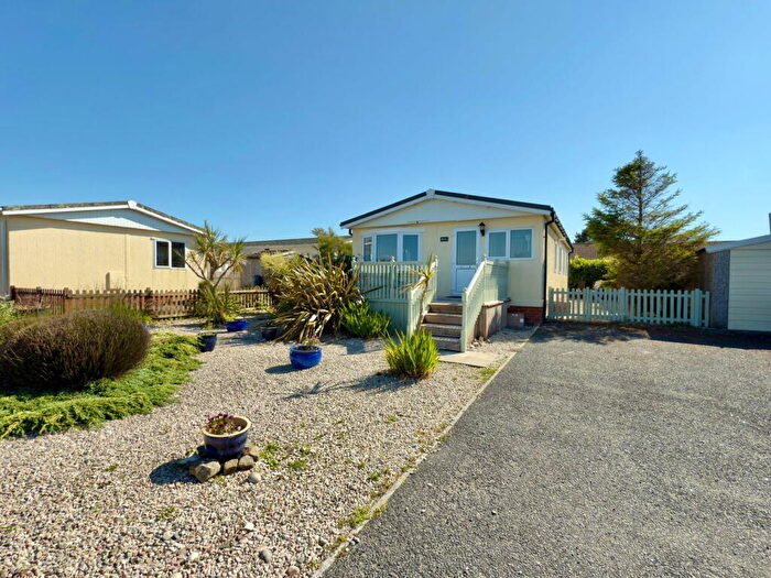 4 Bedroom Lodge For Sale In St Merryn, PL28