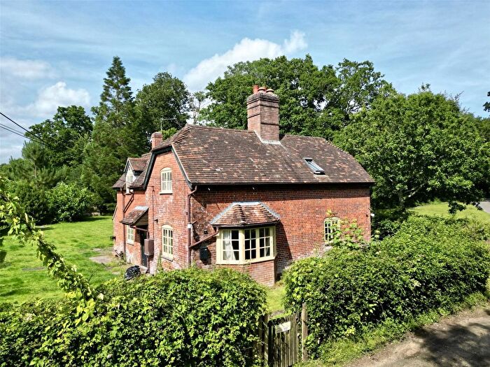 3 Bedroom Detached House For Sale In Kewlake Lane, Bramshaw, Lyndhurst, Hampshire, SO40