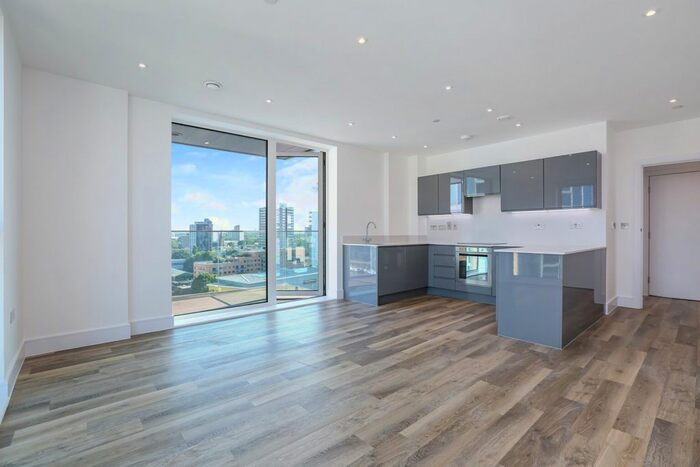 2 Bedroom Flat To Rent In Voyager House, Bridges Court Road, Battersea, London, SW11
