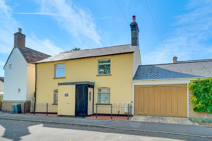2 Bedroom Detached House For Sale In High Street, Fen Drayton, Cambridge, CB24