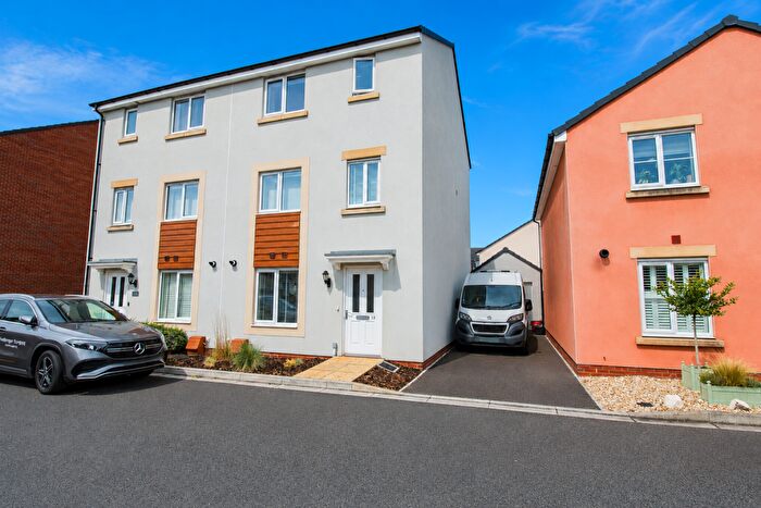 4 Bedroom Semi-Detached House For Sale In Paper Mill Gardens, Portishead, Bristol, BS20