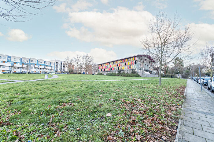1 Bedroom Flat For Sale In Hilltop Avenue, London, NW10