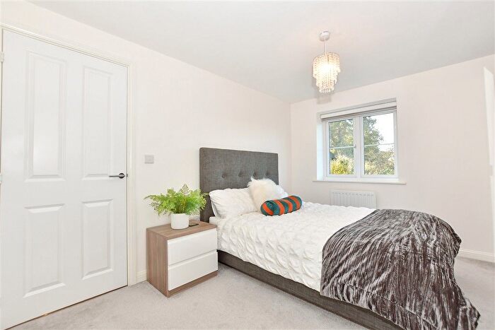 5 Bedroom Detached House For Sale In Broke Wood Way, Maidstone, Kent, ME16