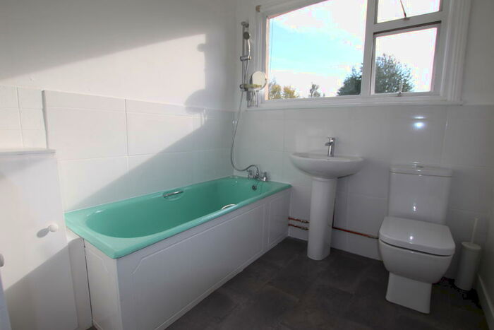3 Bedroom House To Rent In Edenbridge Road, Enfield, EN1