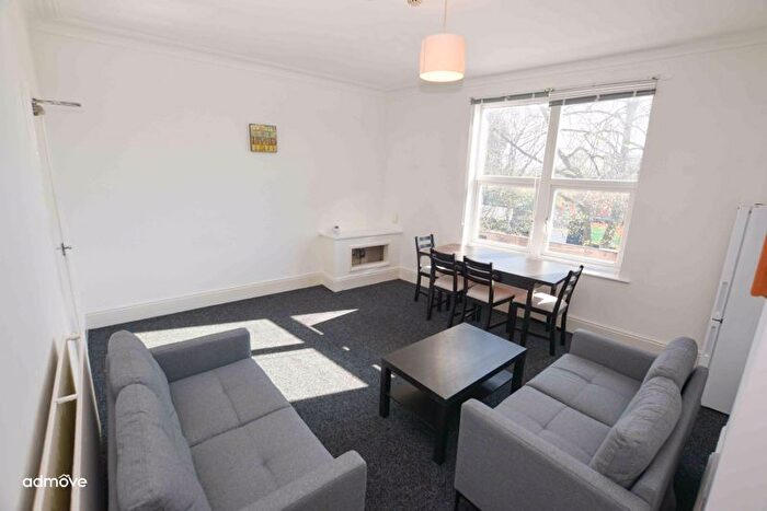 3 Bedroom Flat To Rent In Manchester Road, Chorlton, Manchester, Greater Manchester, M21